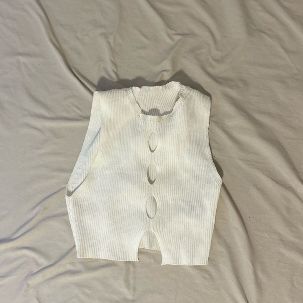 White Sleeveless Knit Vest